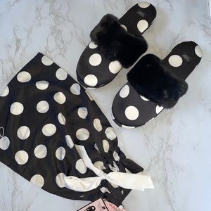New Victorias Secret Slippers Polka Dot Medium 7/8